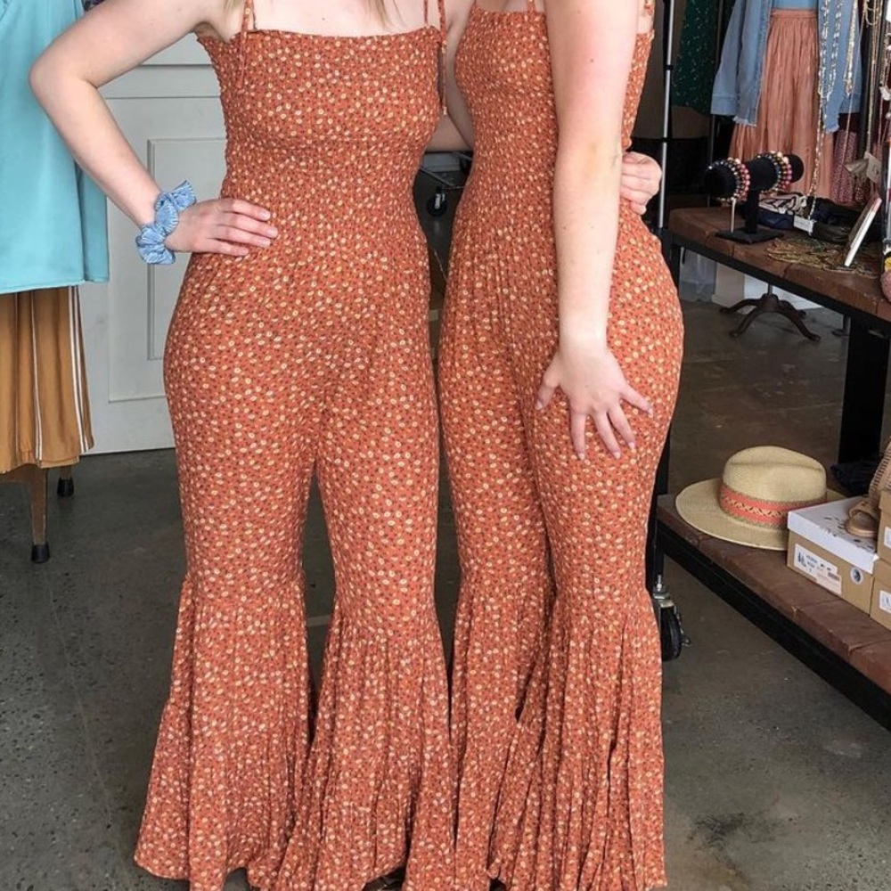 STORIA Terra Cotta Floral Jumpsuit Size Small